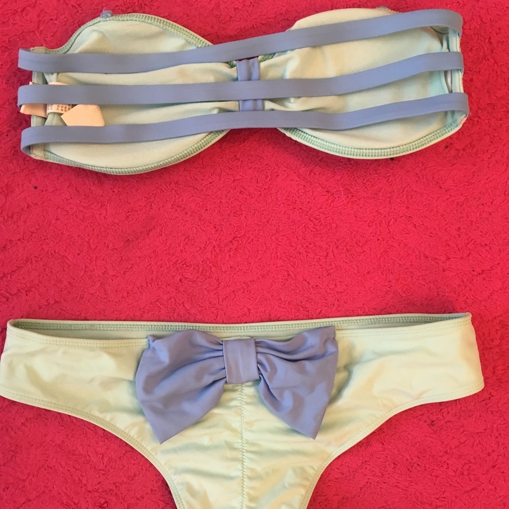 Hollister Bikini Set